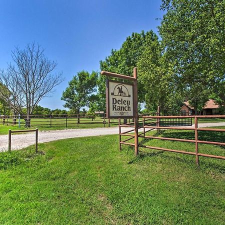 Texas Cabin On 130 Acres Walk To Lake Ray Roberts Collinsville Ngoại thất bức ảnh